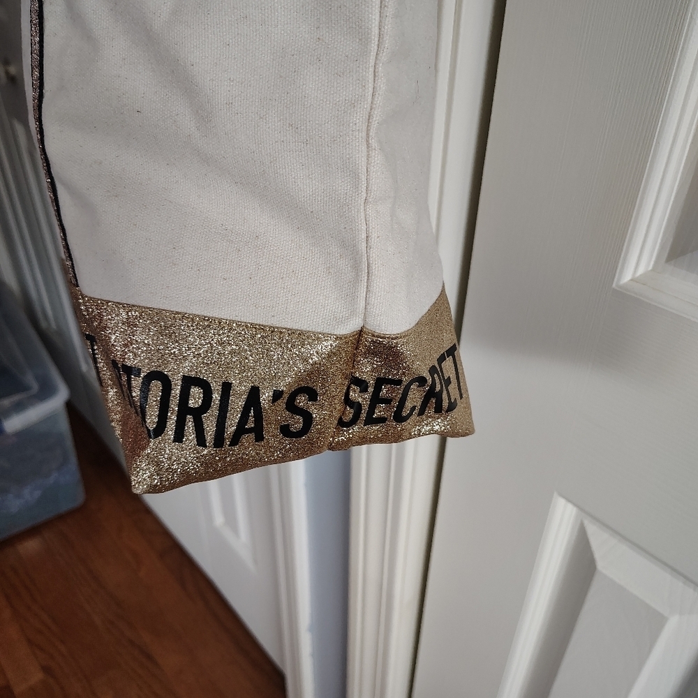 Victoria Secret Love Victoria Canvas Tote Bag - Picture 10 of 12